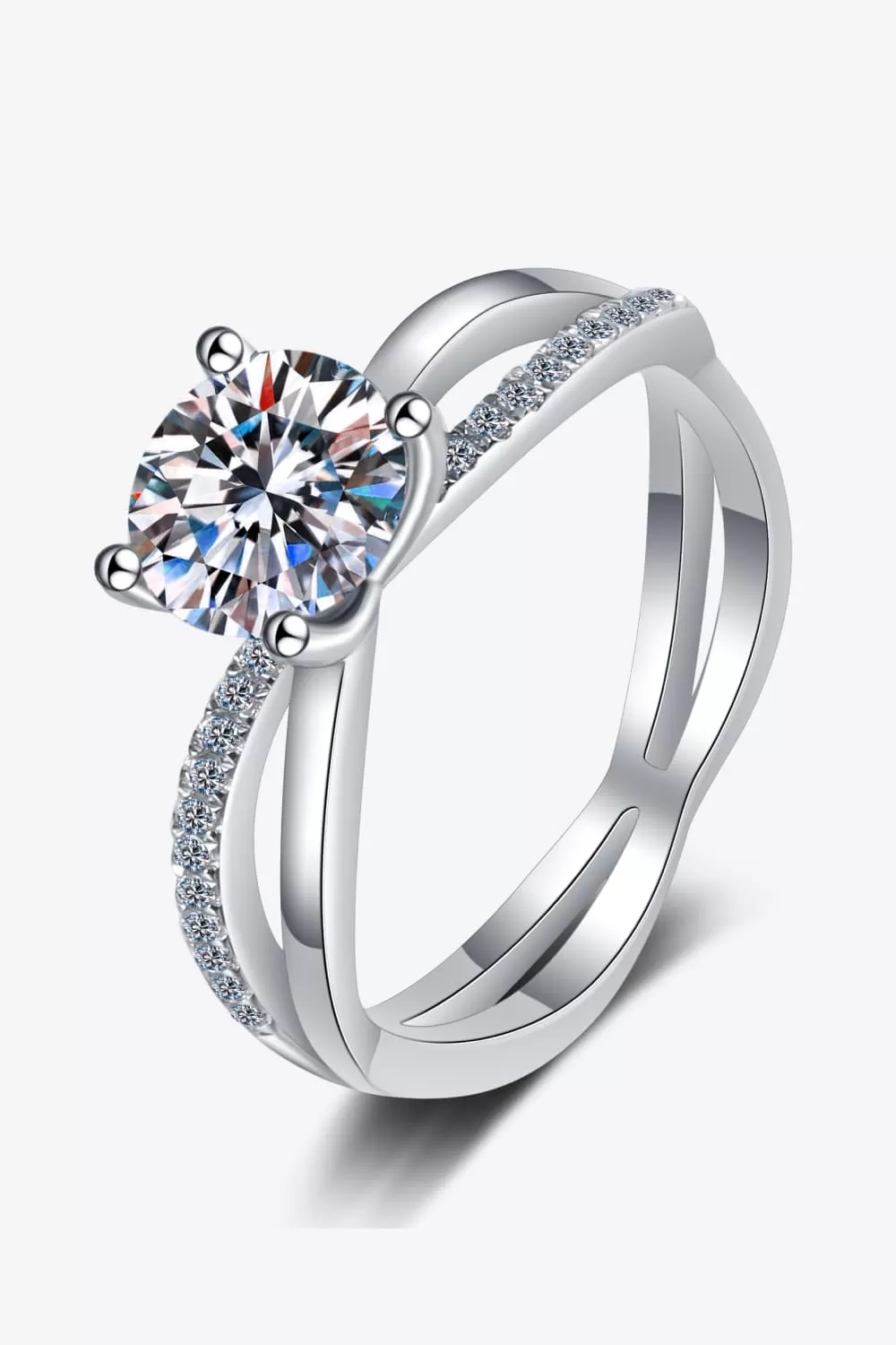 1 Ct Moissanite Crisscross Split Shank Ring