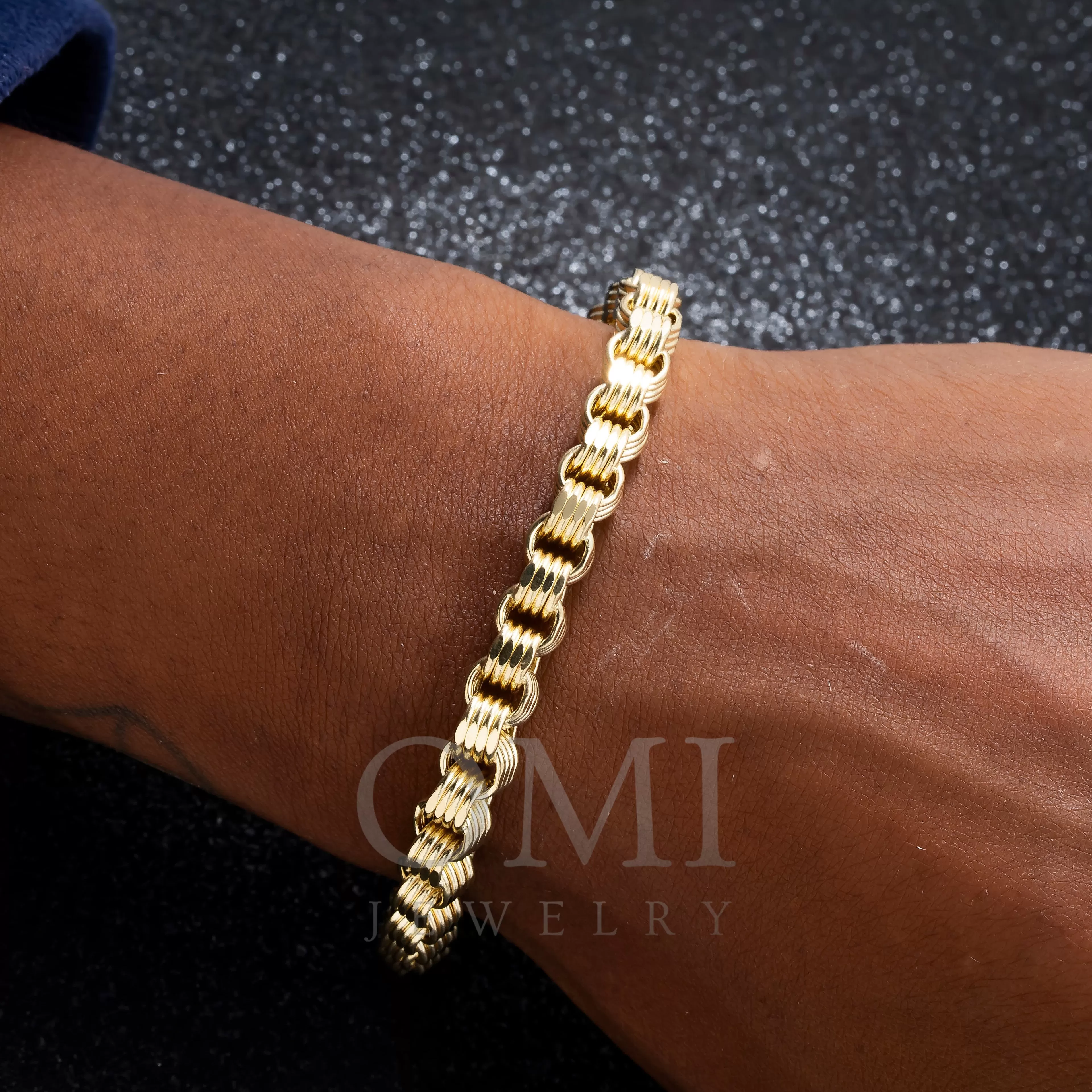 10K GOLD HOLLOW BOX BYZANTINE CHAIN BRACELET