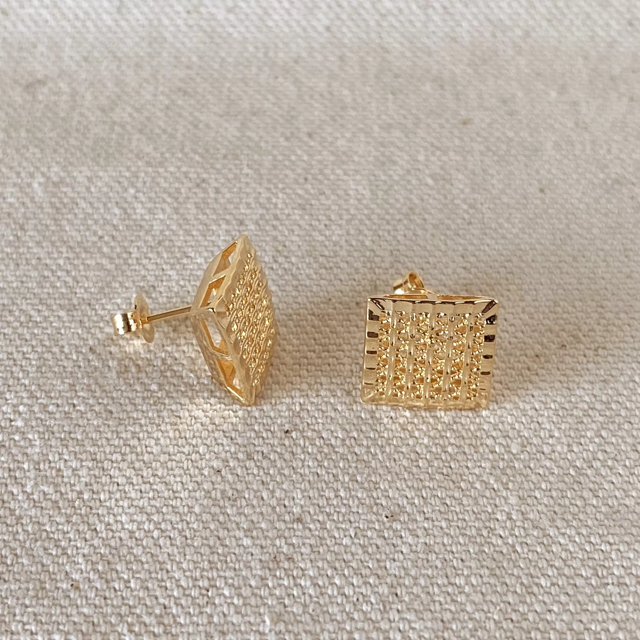 18k Gold Filled Hollowed Square Detailed Stud