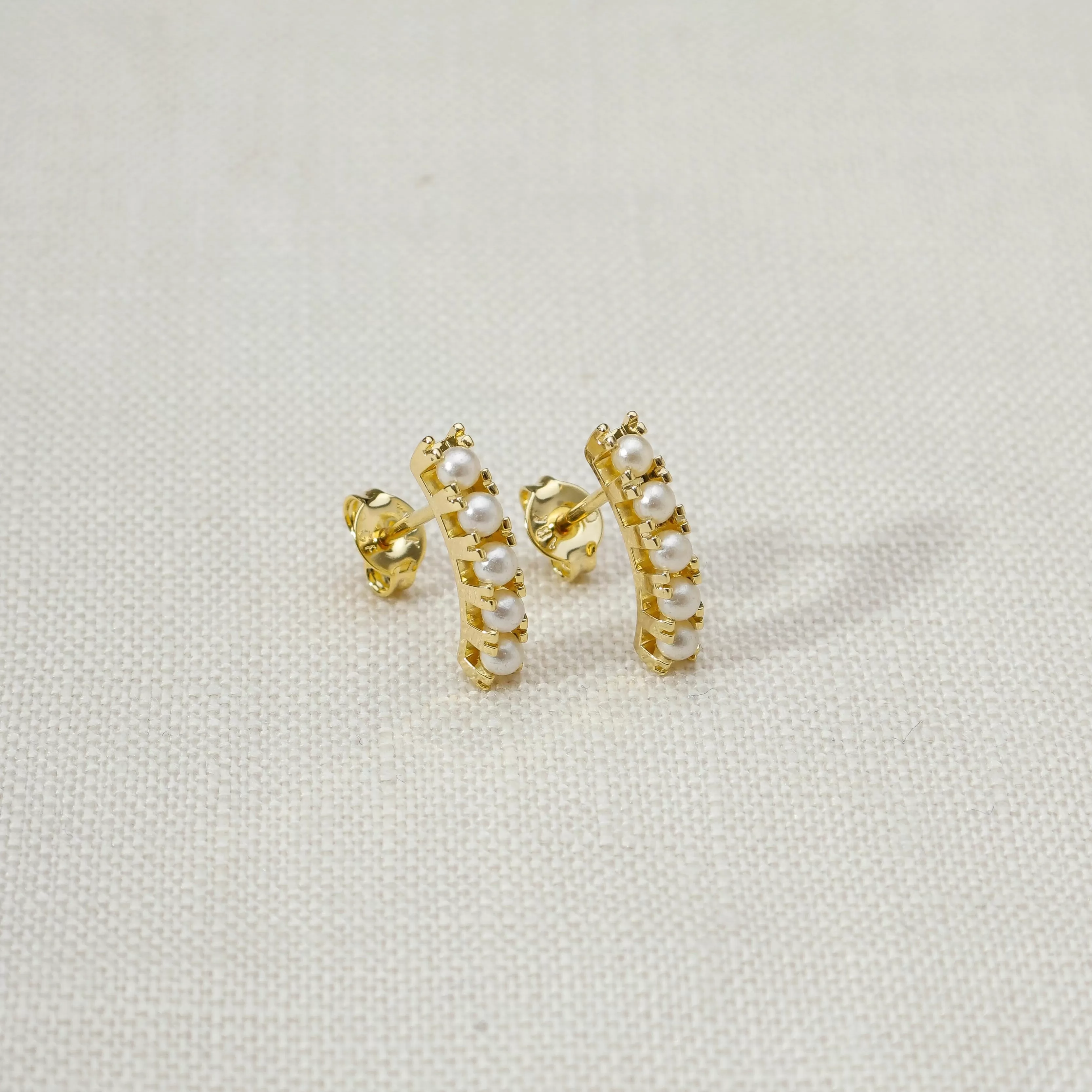 18k Gold Filled Small Synthetic Pearls Earrings