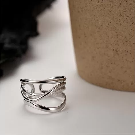 Simple S925 Sterling Silver Wrapped Line Band Ring